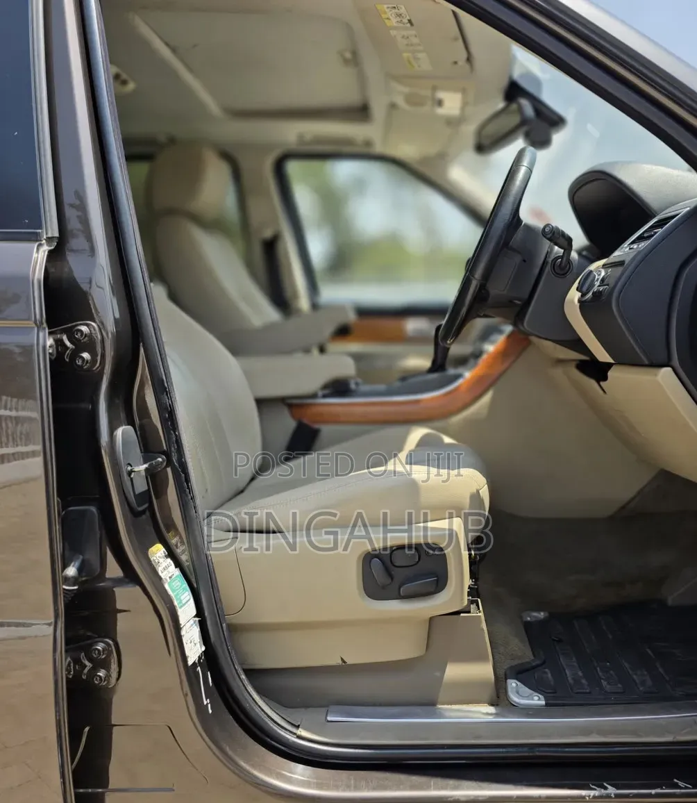 Land Rover Range Rover Vogue 2009 Brown