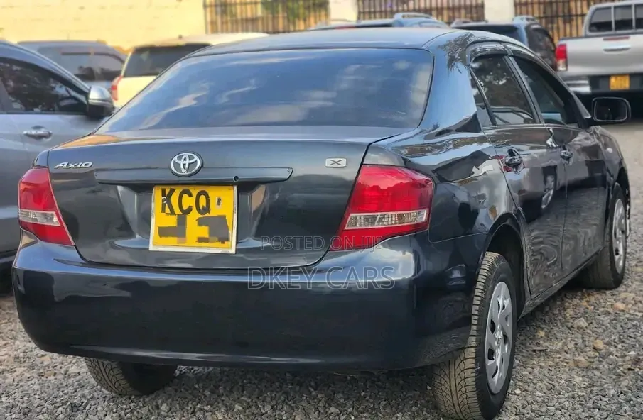 Toyota Axio 2012 Black