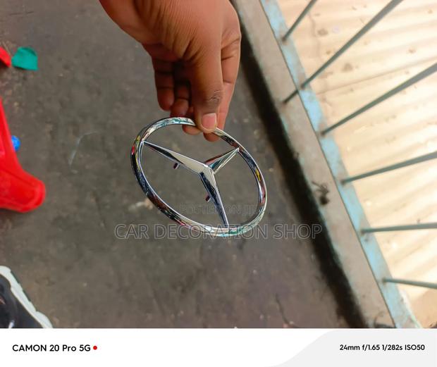 Silver Finished 3pointed Star Enclosed Chrome Ring Mercedes Emblem - main view