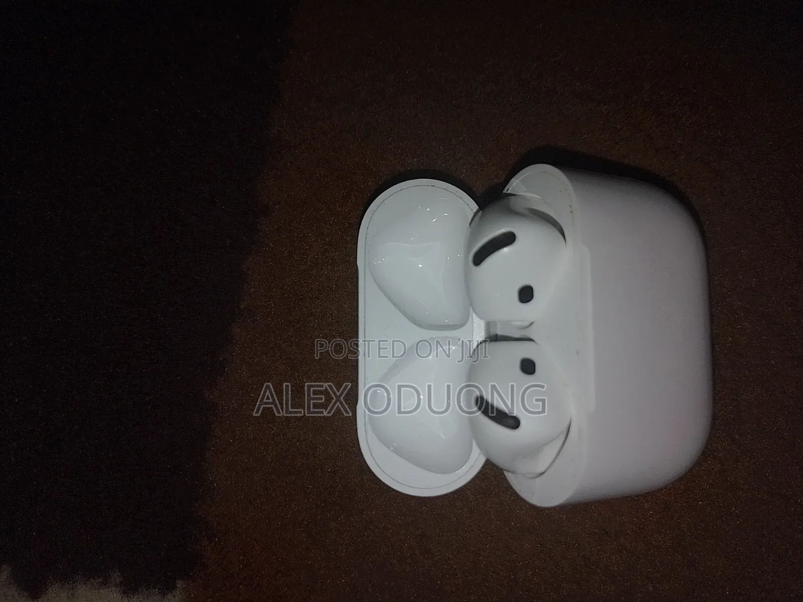 Airpods 4 Used