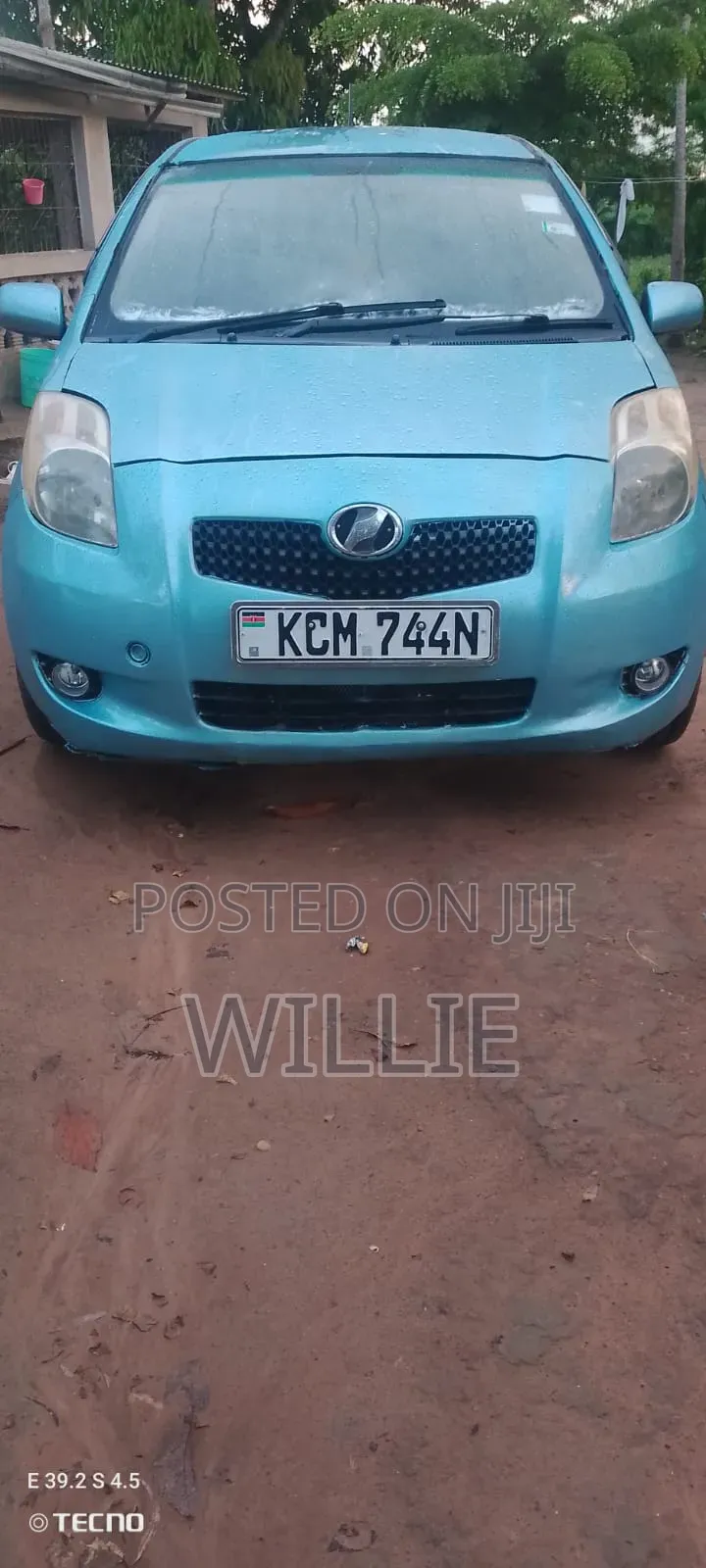 Toyota Vitz 2010 Blue