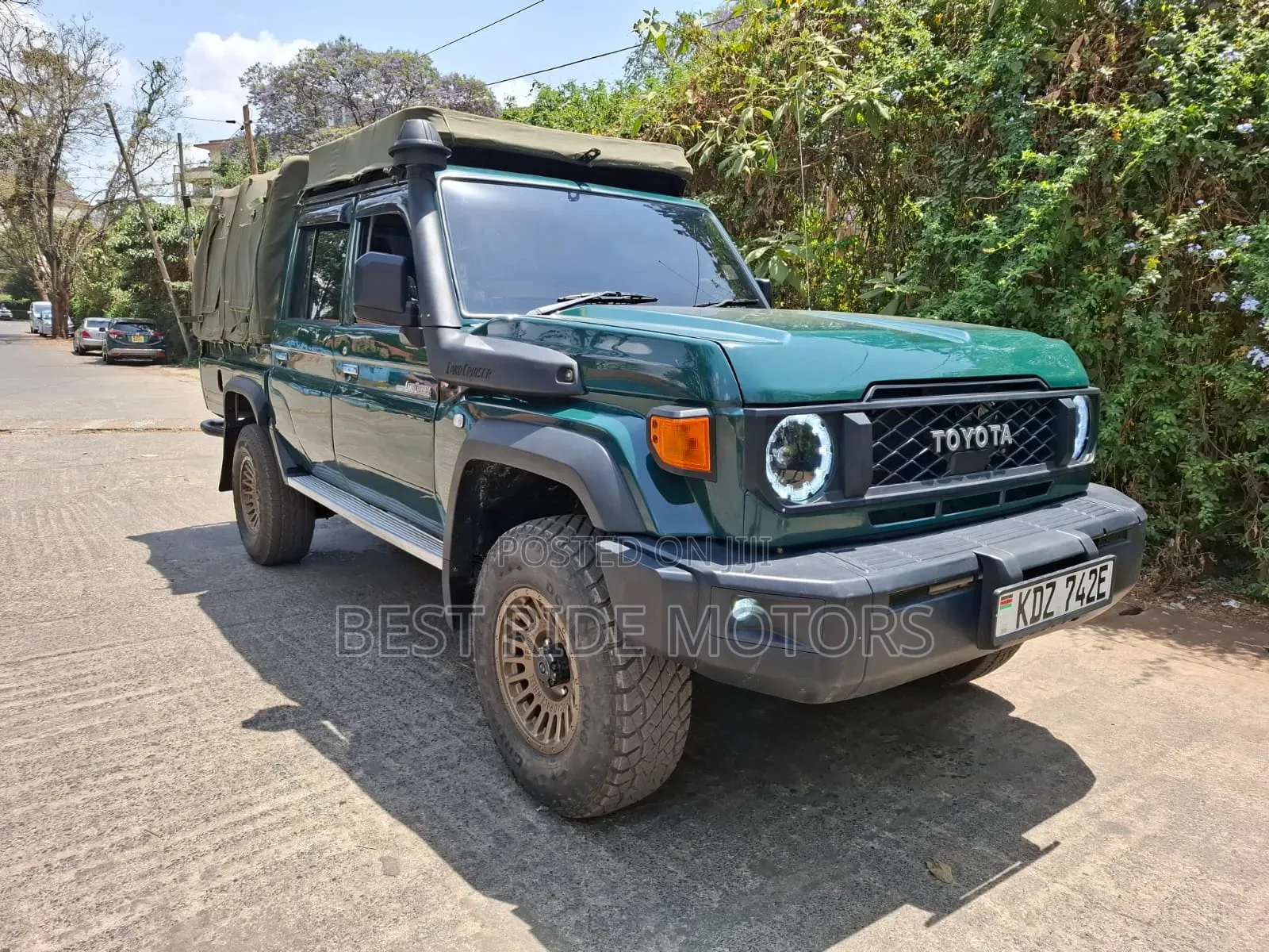 Toyota Land Cruiser 79 Series 2014 Green