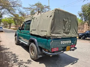Toyota Land Cruiser 79 Series 2014 Green