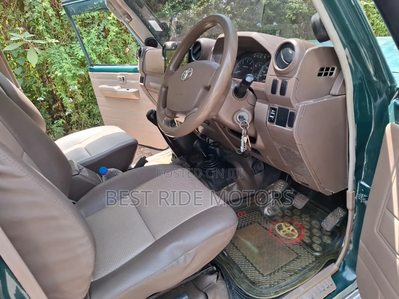 Toyota Land Cruiser 79 Series 2014 Green