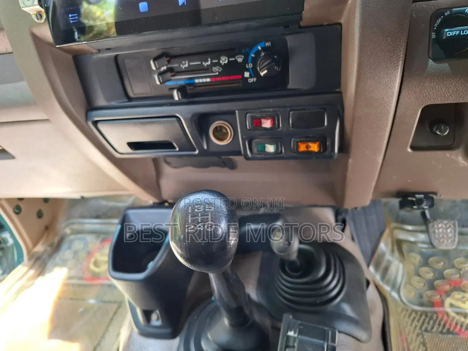 Toyota Land Cruiser 79 Series 2014 Green