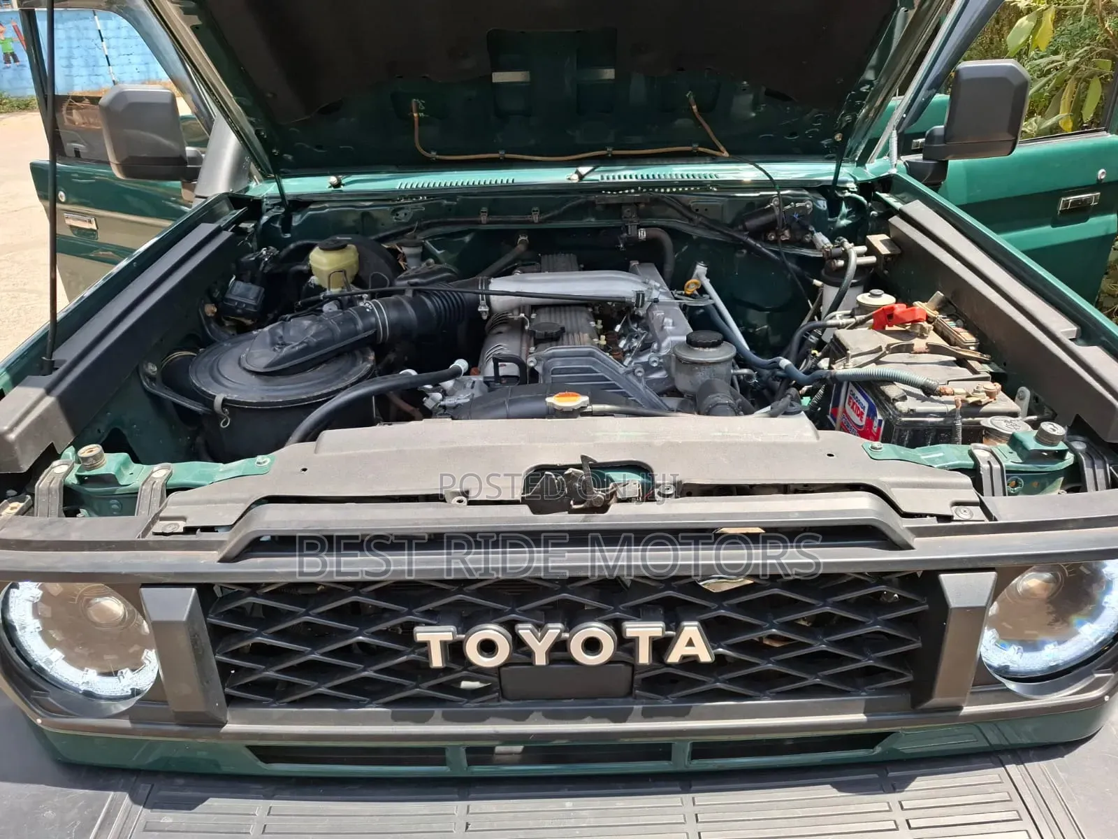 Toyota Land Cruiser 79 Series 2014 Green