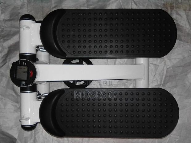 Mini Stepper Exercise Machine - thumbnail 2