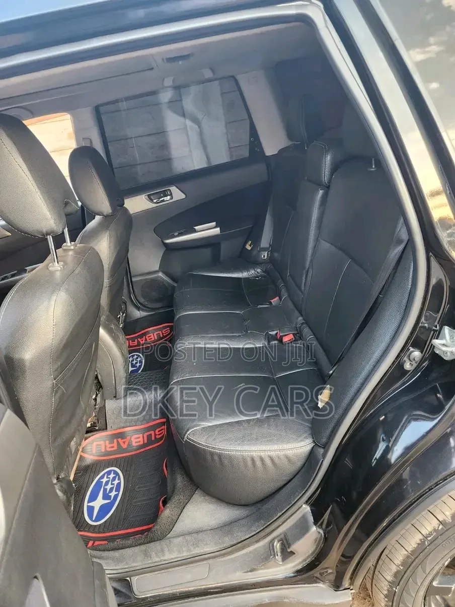 Subaru Forester 2010 Black