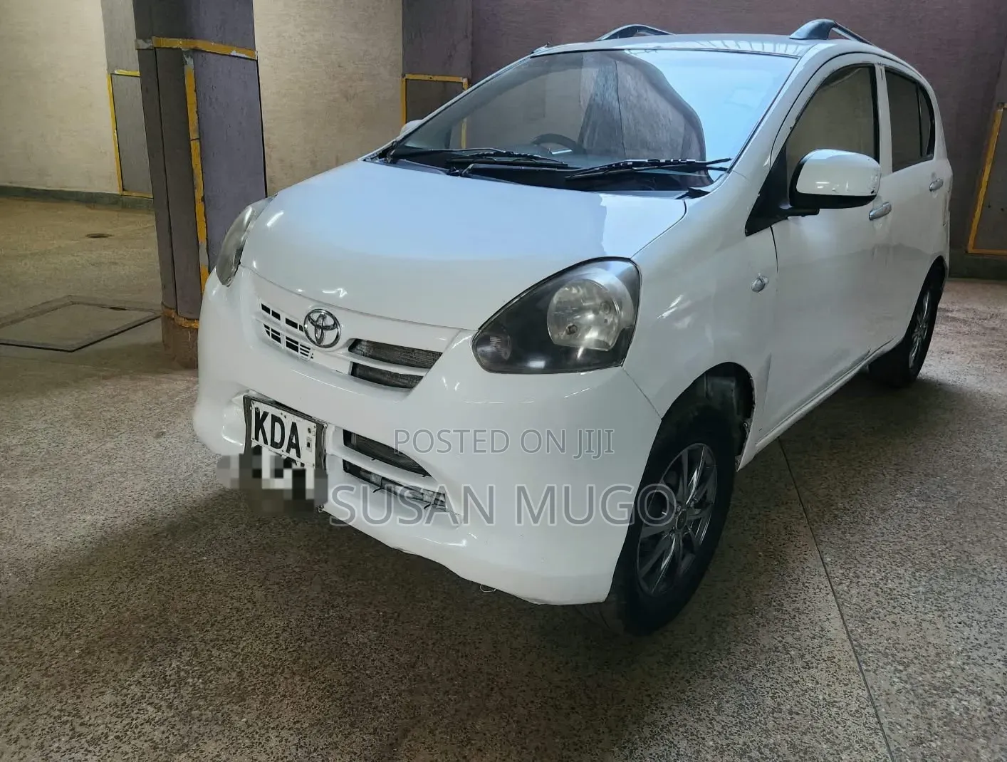 Toyota Pixis 2013 White