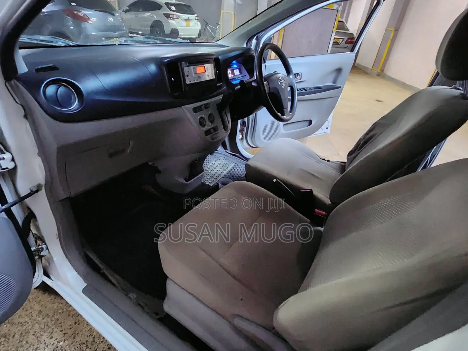 Toyota Pixis 2013 White