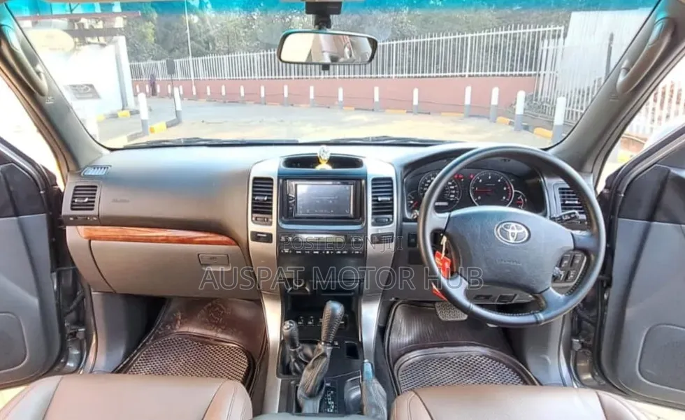 Toyota Land Cruiser Prado 3.0 D-4D 5dr 2008 Gray