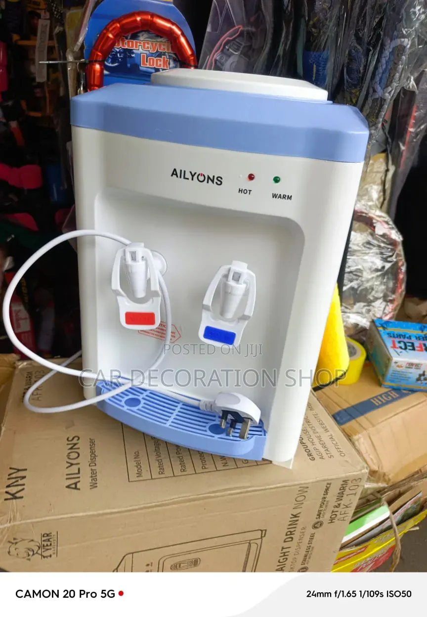 Table Top Water Dispenser Built With Low Standby Power Consumption