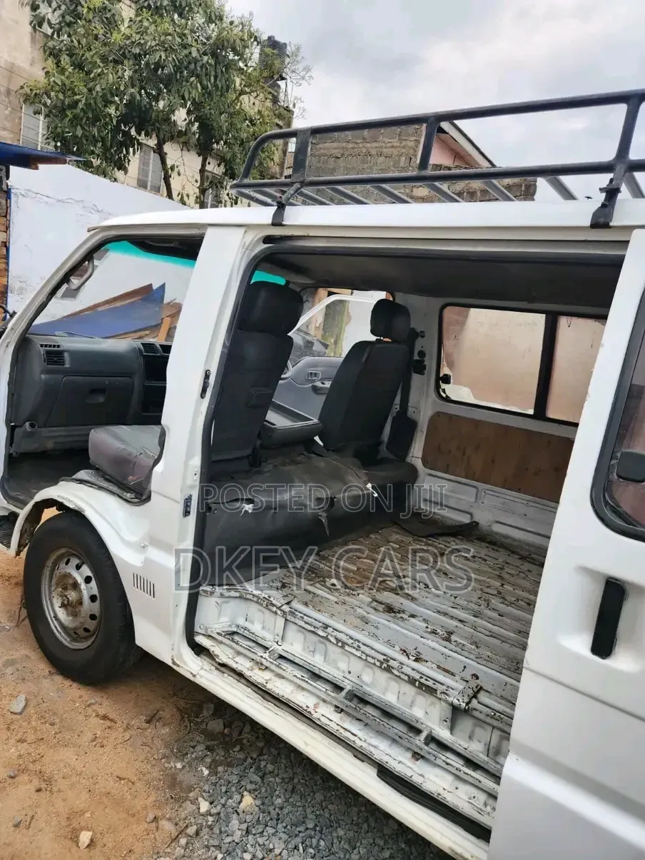 Nissan Vanette 2009 White