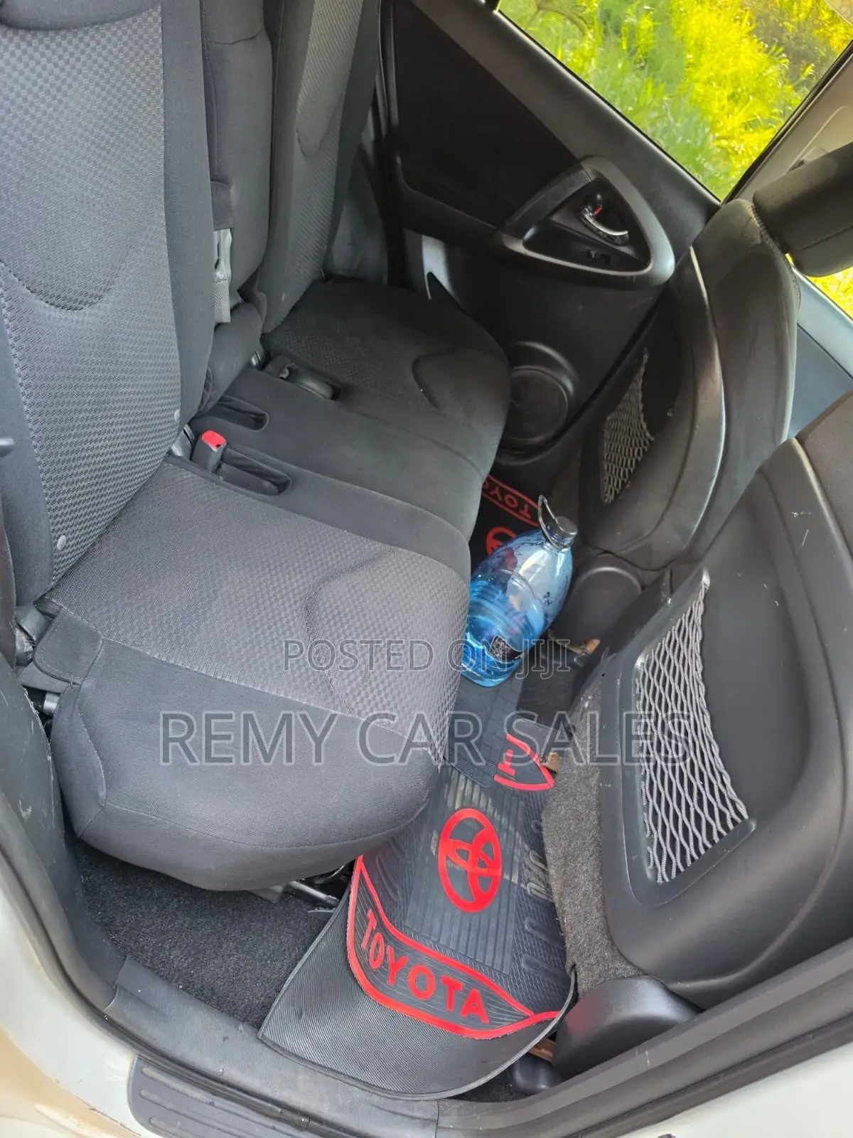 Toyota RAV4 2010 White