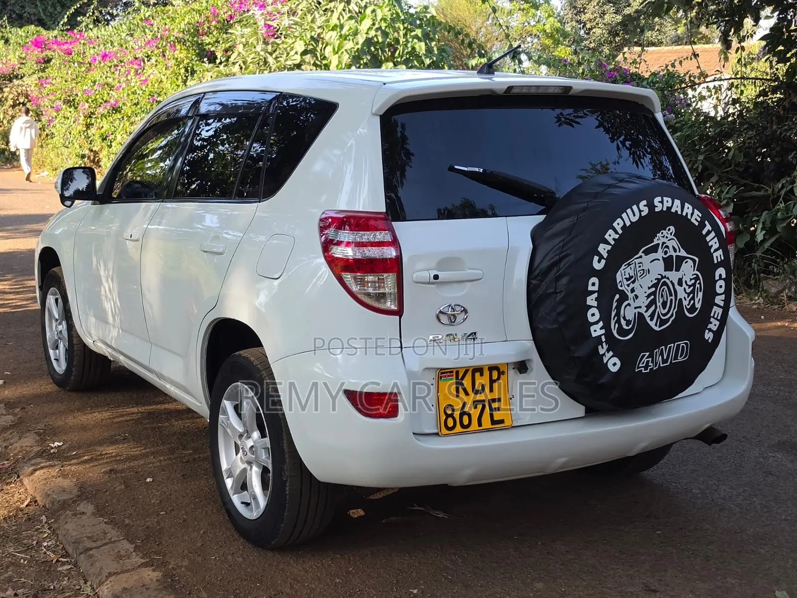 Toyota RAV4 2010 White