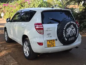 Toyota RAV4 2010 White