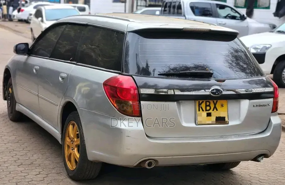 Subaru Legacy 2009 Silver