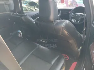 Toyota Harrier 2.0 2014 White