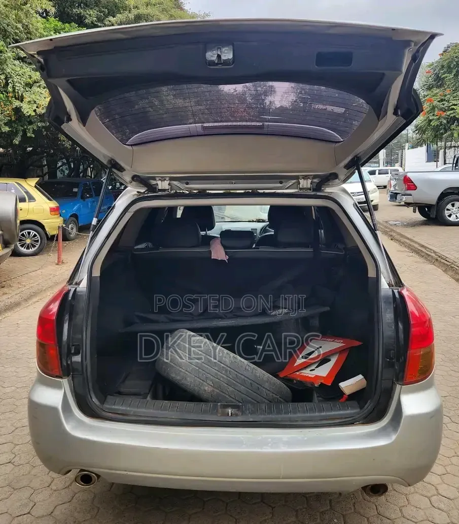 Subaru Legacy 2009 Silver