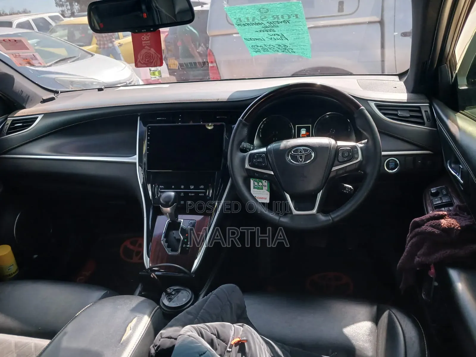 Toyota Harrier 2.0 2014 White