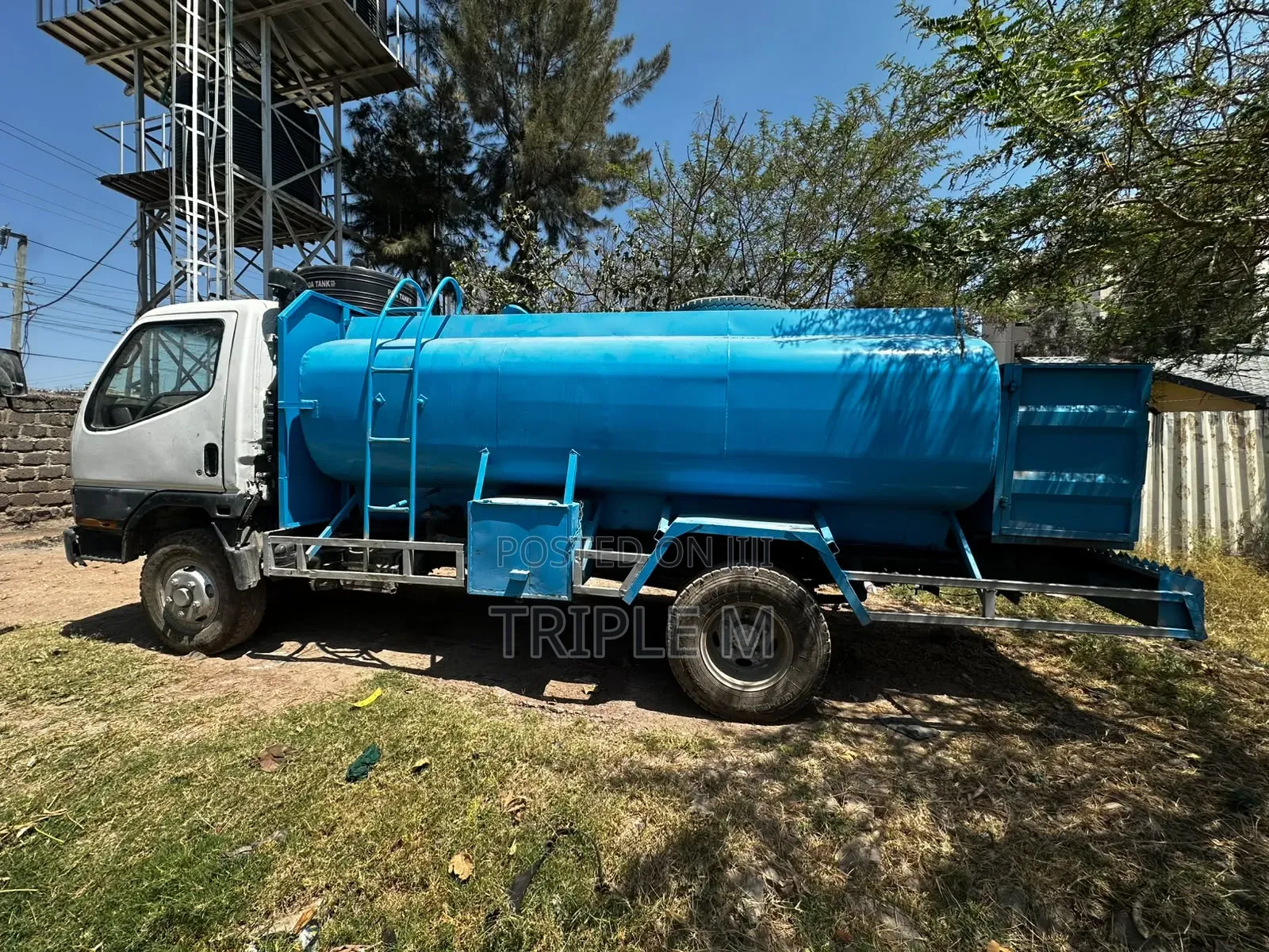 Mitsubishi Fuso 2006 White