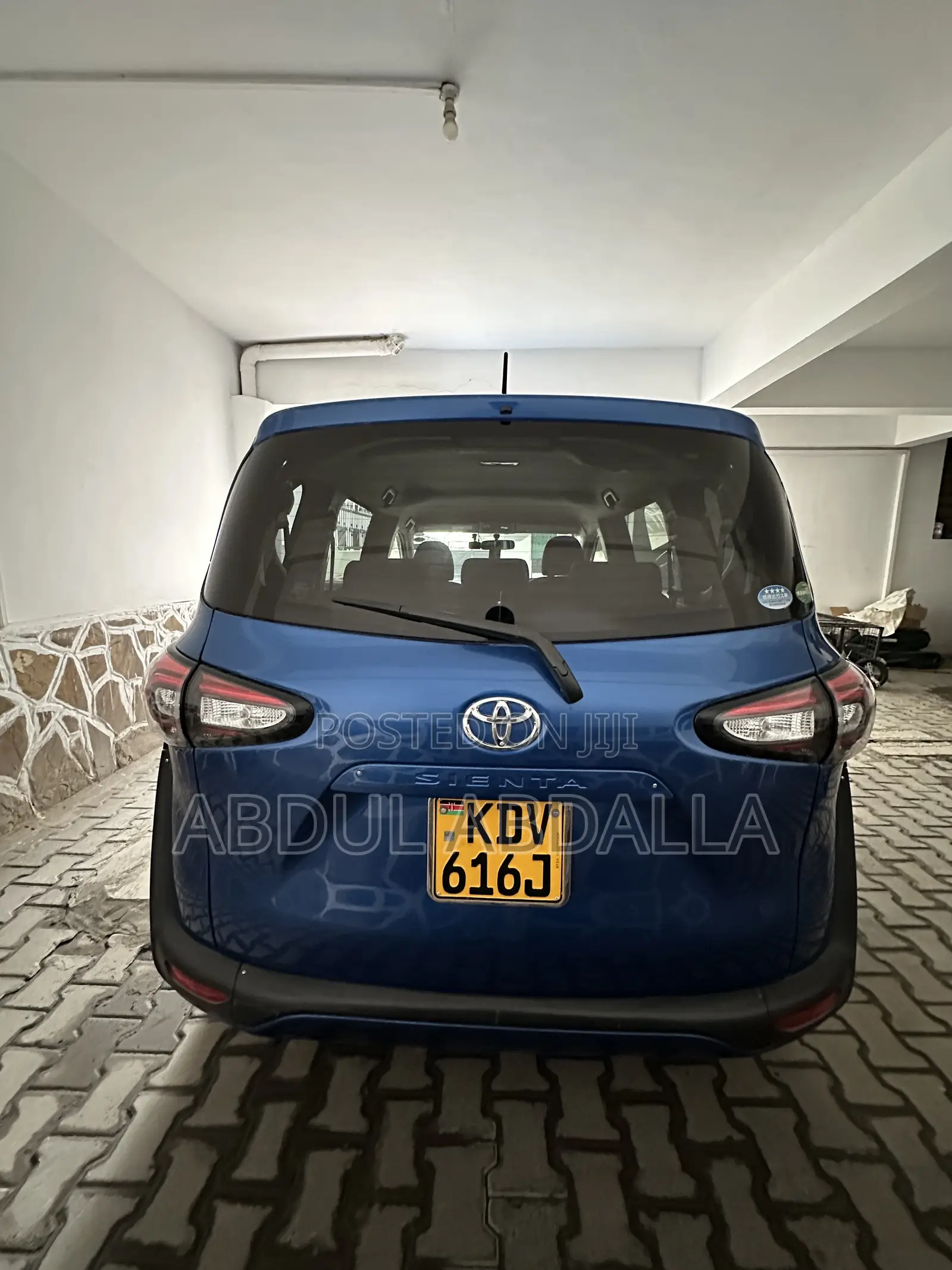 Toyota Sienta 1.5 FWD (6-seater) 2018 Blue