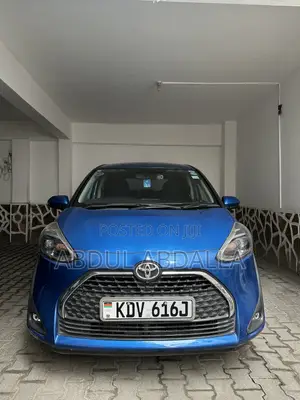 Toyota Sienta 1.5 FWD (6-seater) 2018 Blue