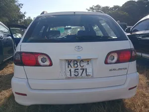 Toyota Caldina 2001 White
