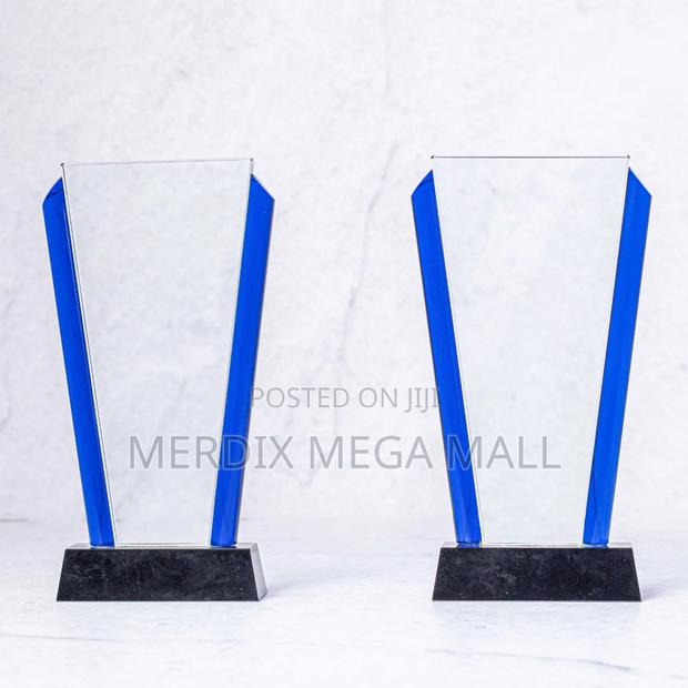 T24-R003A,Blue Edge Awards,plaques