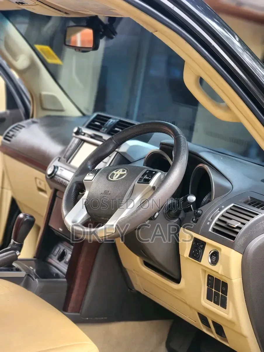 Toyota Land Cruiser Prado 2014 Black