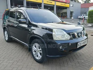 Nissan X-Trail 2.0 Petrol XE 2012 Black