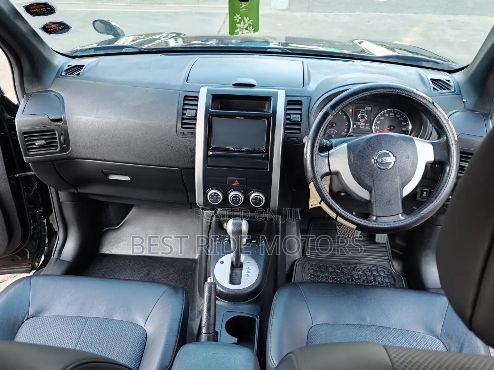 Nissan X-Trail 2.0 Petrol XE 2012 Black