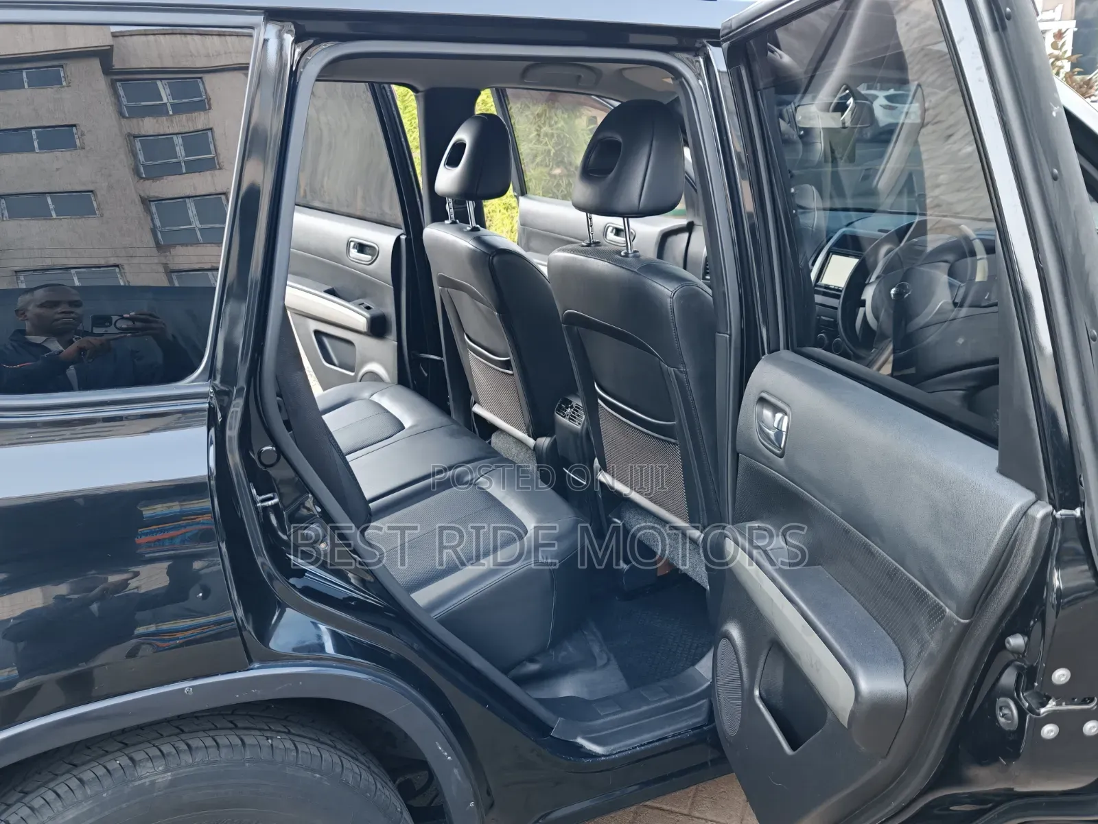 Nissan X-Trail 2.0 Petrol XE 2012 Black
