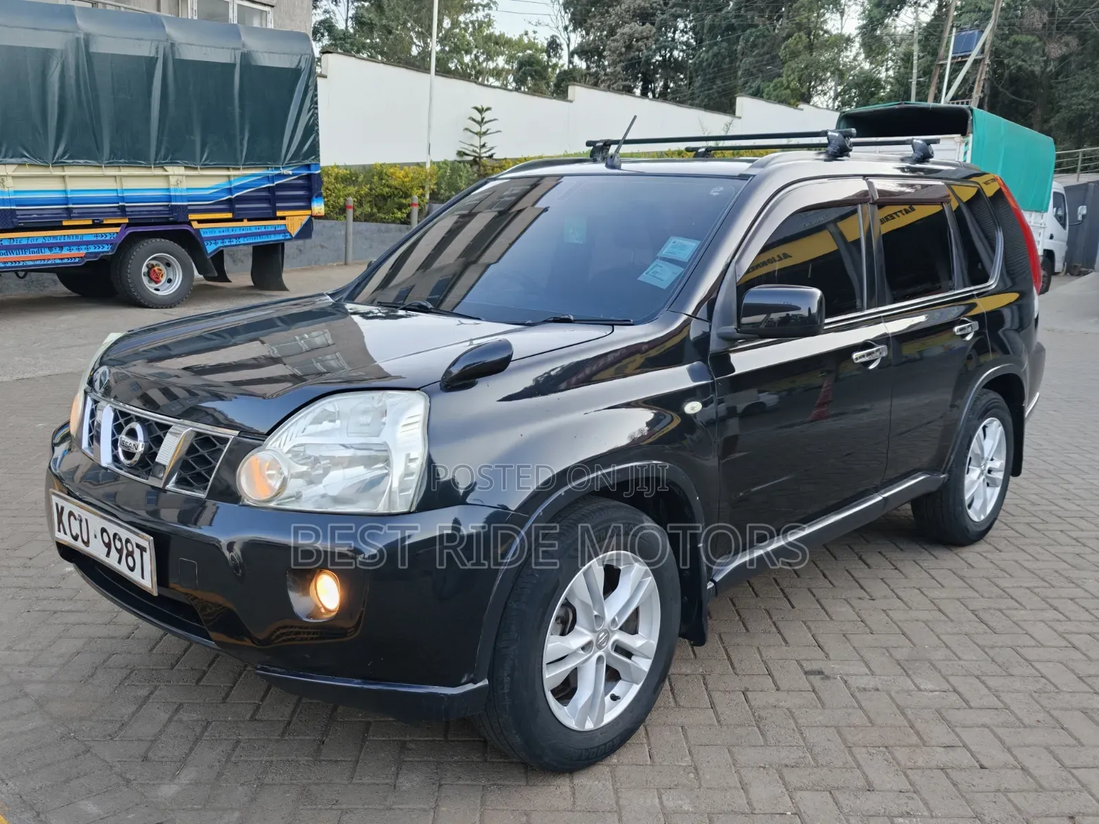 Nissan X-Trail 2.0 Petrol XE 2012 Black