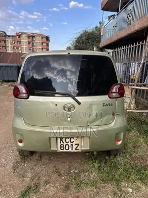 Toyota Porte 1.5 AWD 2008 Green