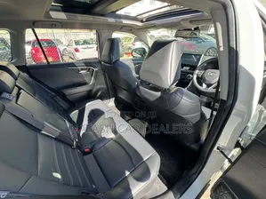 Toyota RAV4 2019 White