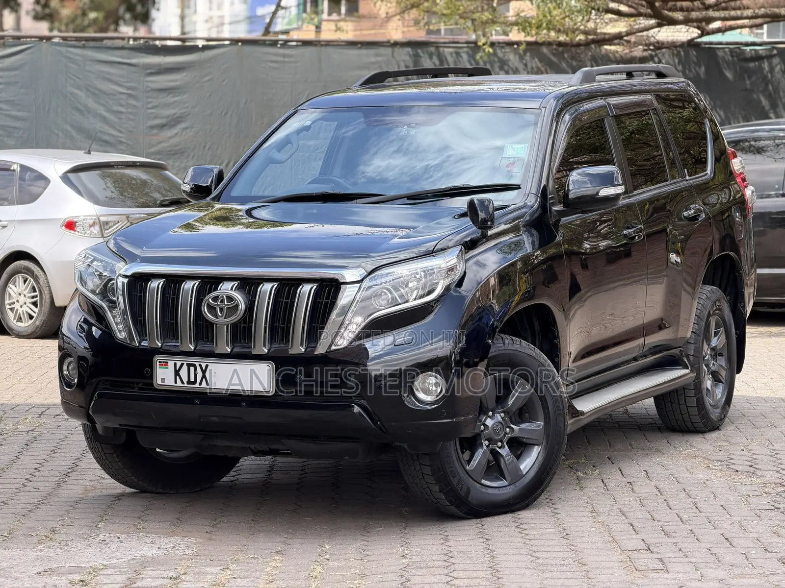 Toyota Land Cruiser Prado 2016 Black
