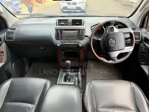 Toyota Land Cruiser Prado 2016 Black