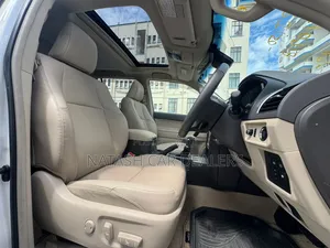Toyota Land Cruiser Prado 2020 White