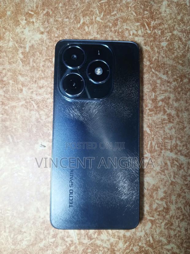 Tecno Spark 20 128 GB Black
