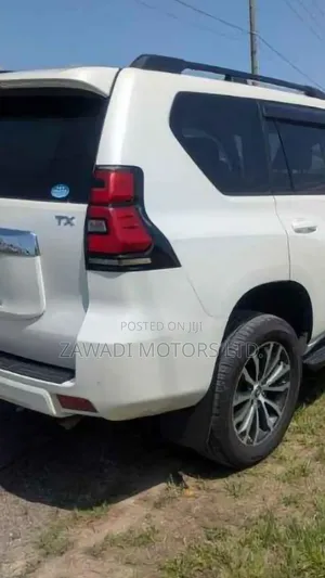 Toyota Land Cruiser Prado 2.8 2019 White