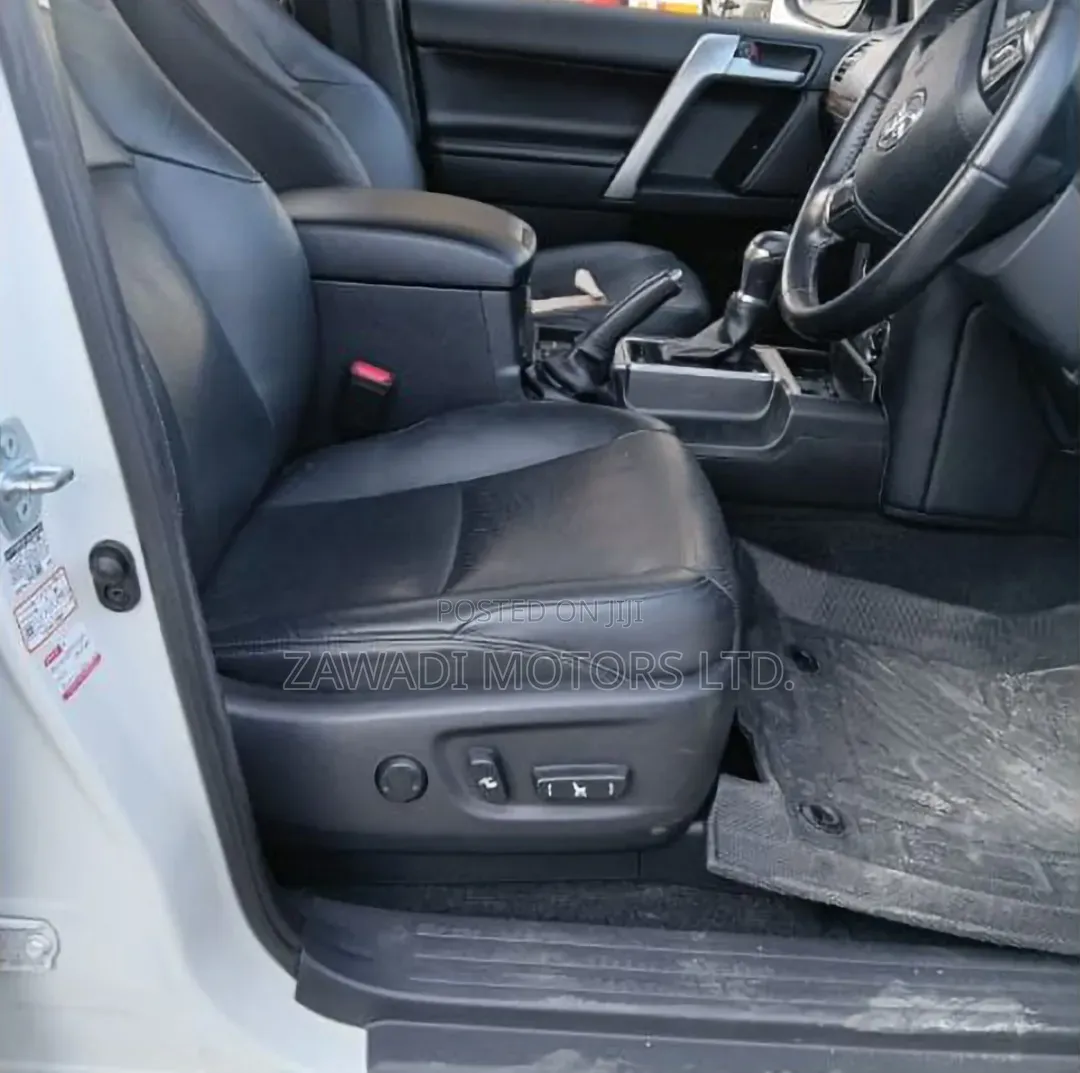Toyota Land Cruiser Prado 2.8 2019 White