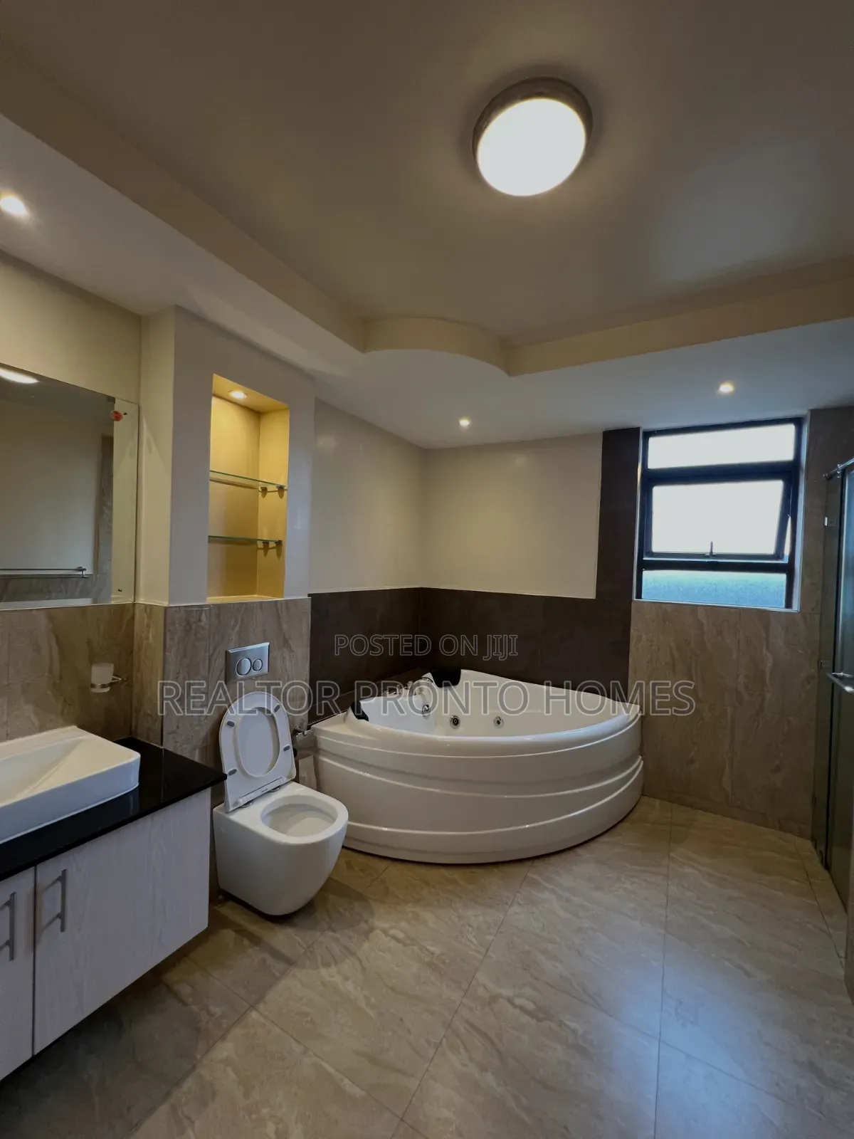 3bdrm Penthouse in Riverside Drive for rent
