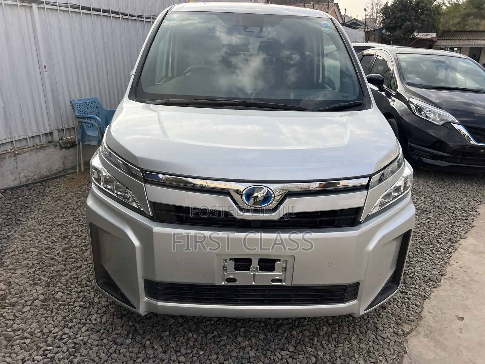 Toyota Voxy Hybrid V 2WD 7-Seater 2019 Silver