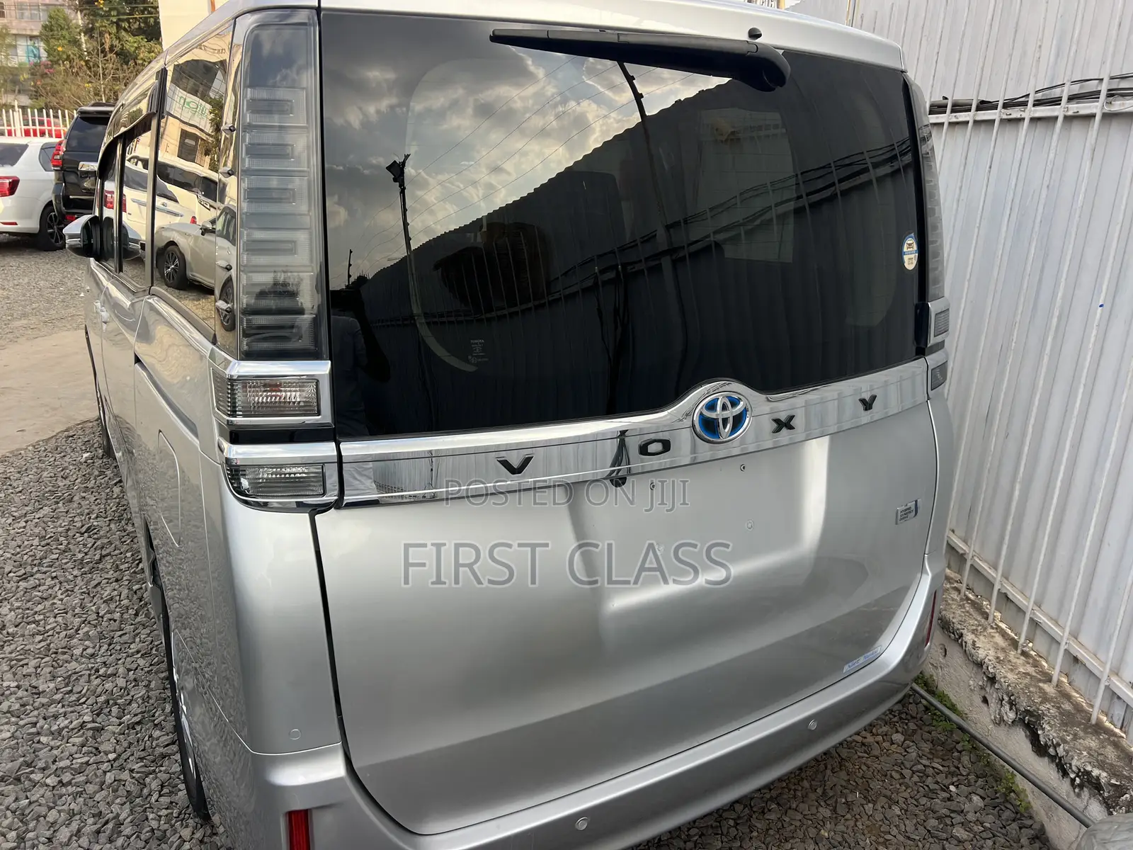 Toyota Voxy Hybrid V 2WD 7-Seater 2019 Silver