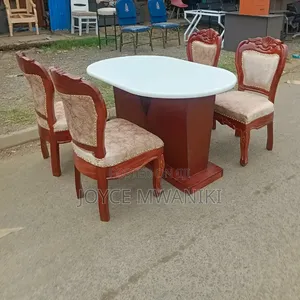 Solid Wood Mahogany Dinning Set, 4 Seater.