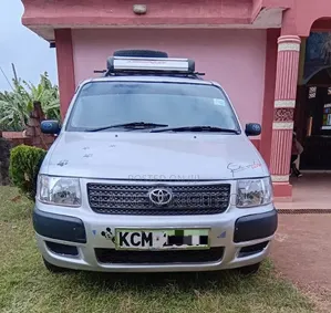 Toyota Succeed 2011 Silver