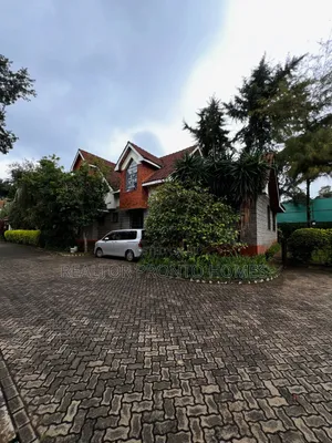 4bdrm Townhouse/Terrace in Lavington, Muthangari for sale