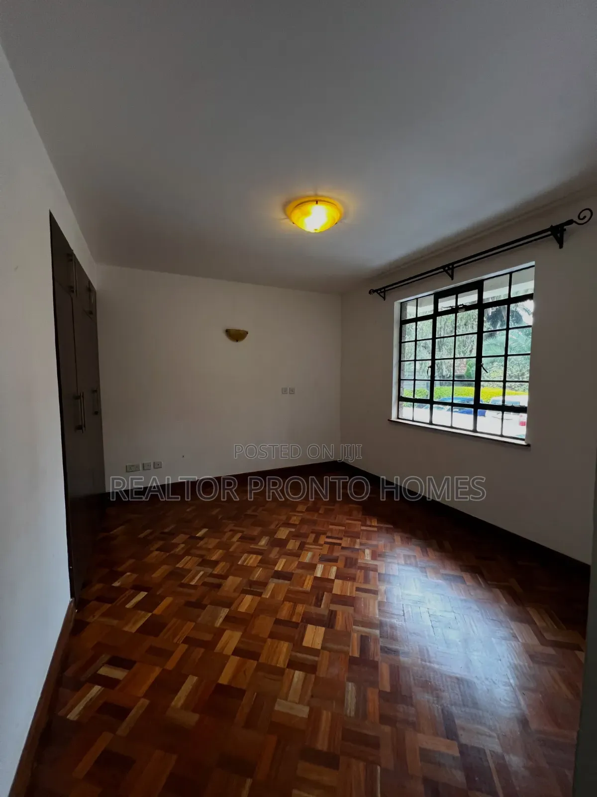 4bdrm Townhouse/Terrace in Lavington, Muthangari for sale