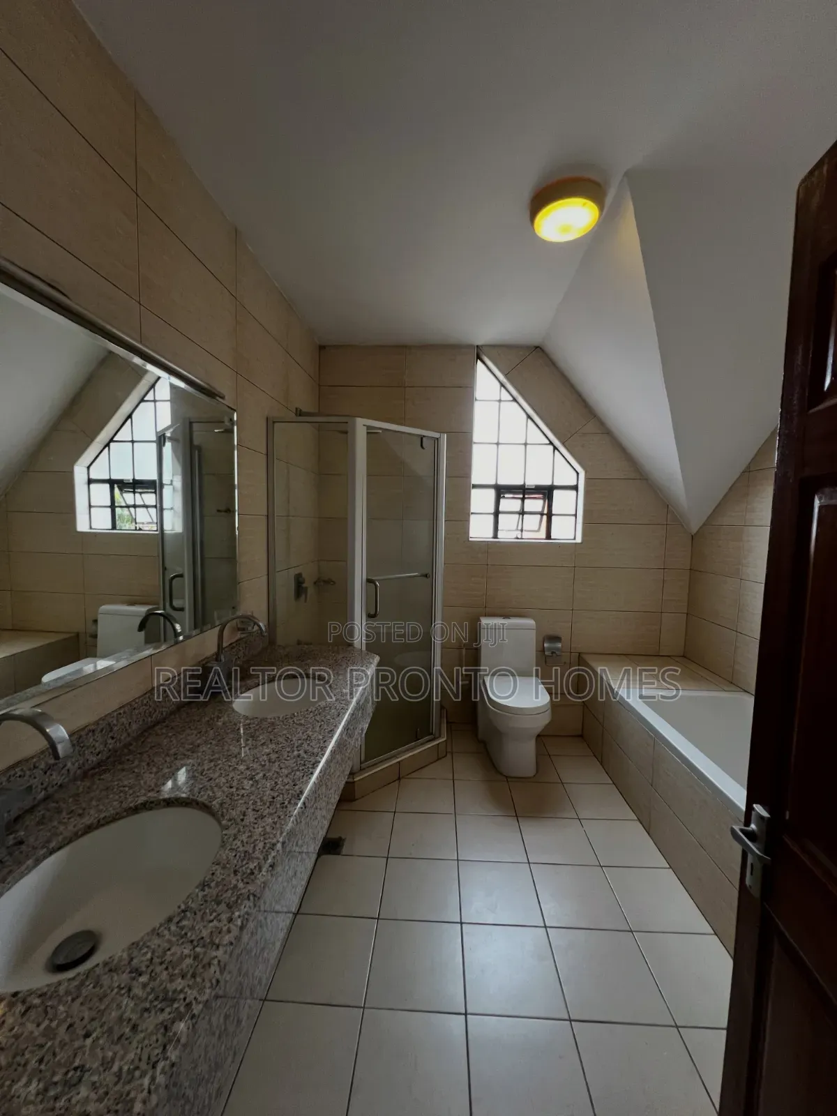 4bdrm Townhouse/Terrace in Lavington, Muthangari for sale